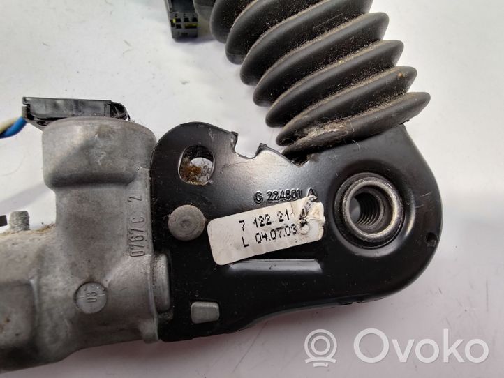 BMW 7 E65 E66 Boucle de ceinture de sécurité avant 7122211