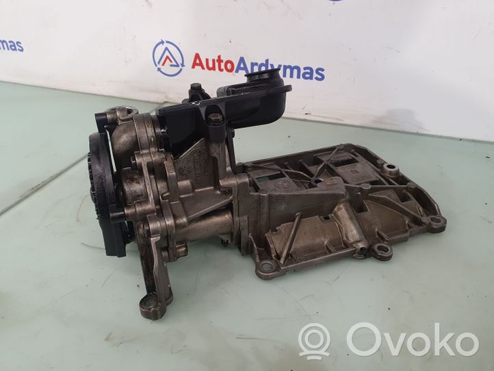 BMW 3 E90 E91 Oil pump 7798014