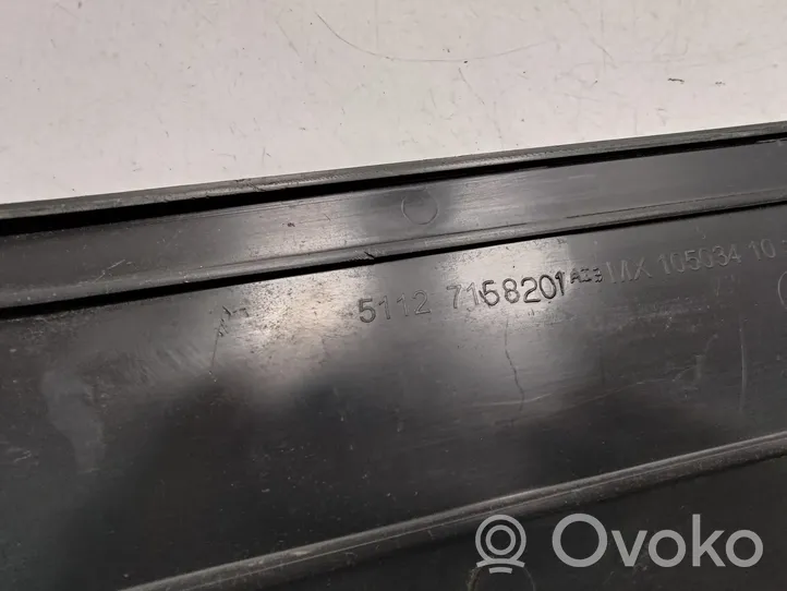 BMW X5 E70 Ramka przedniej tablicy rejestracyjnej 51117158201