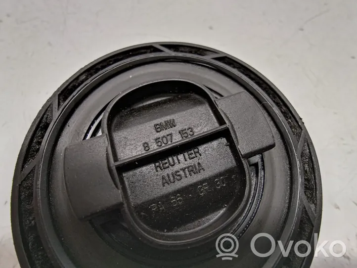 BMW 3 F30 F35 F31 Oil filler cap 8507153