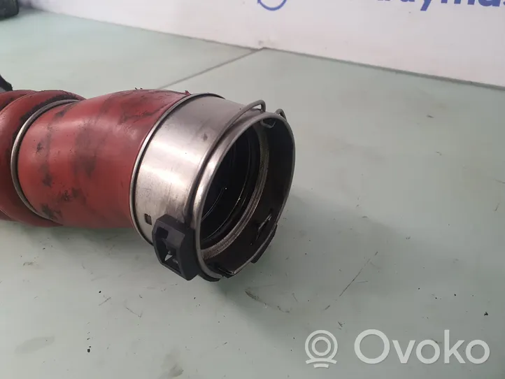 BMW 5 F10 F11 Tube d'admission de tuyau de refroidisseur intermédiaire 7583728