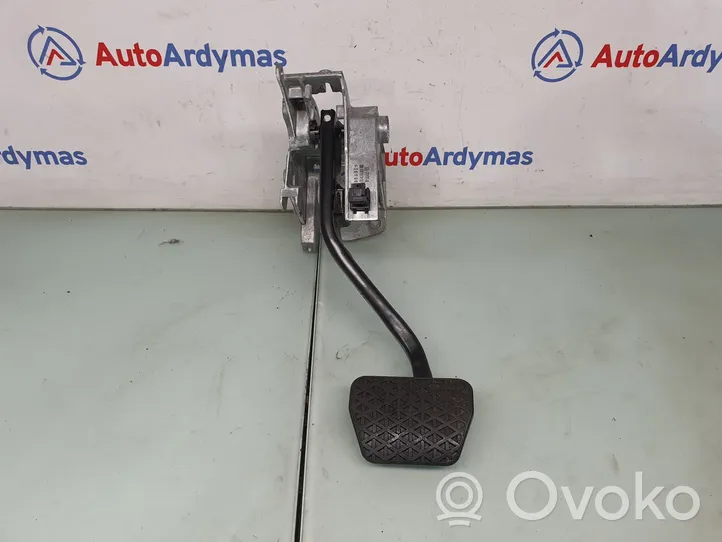 BMW 3 E90 E91 Brake pedal 6751975