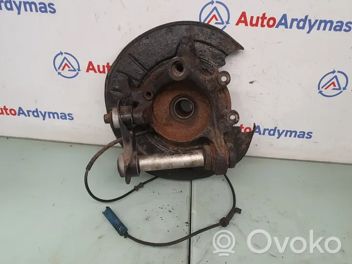 BMW 7 E38 Pivot de moyeu arrière 33321090748