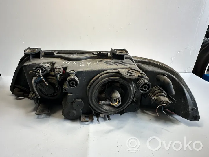 BMW 5 E39 Phare frontale 8361940