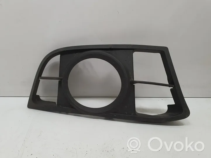 BMW 5 F10 F11 Mascherina inferiore del paraurti anteriore 8059002