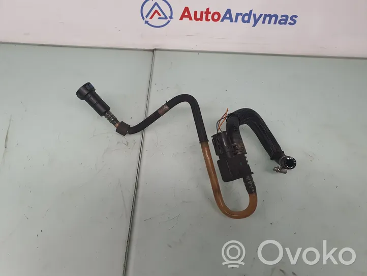 BMW 1 E81 E87 Tuyau d'alimentation conduite de carburant 7800670