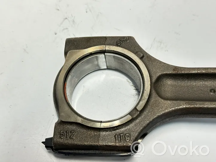 BMW X5 E70 Piston with connecting rod 7798368