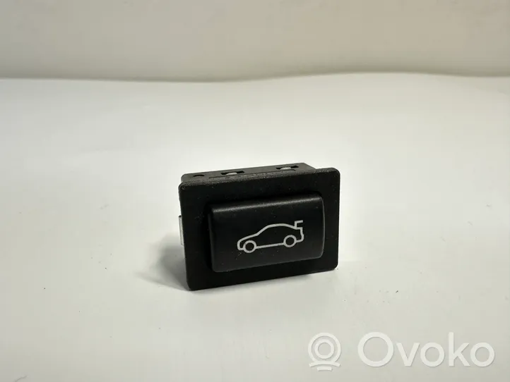 BMW 4 F36 Gran coupe Tailgate opening switch 9200316