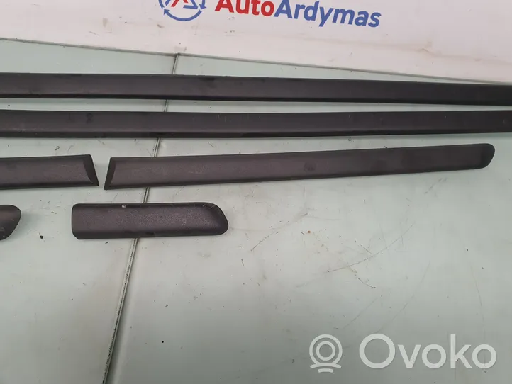 BMW 3 E46 Rivestimento della portiera anteriore (modanatura) 51138252377