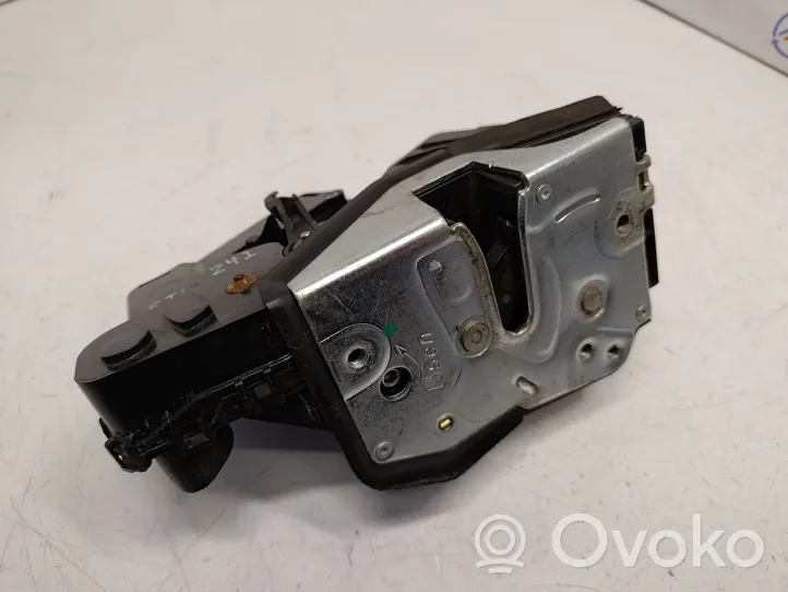 BMW 3 E46 Etuoven lukko 51217011241