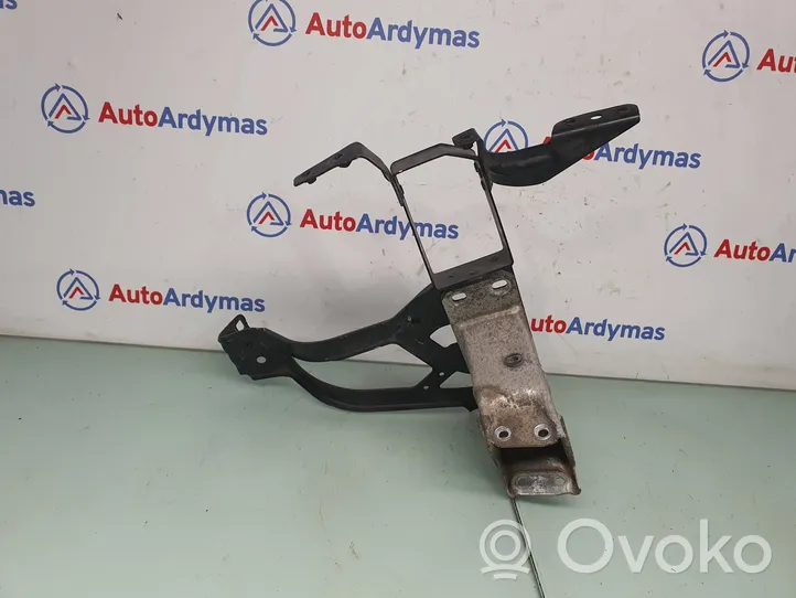 BMW M5 Radiator support slam panel bracket 7163484