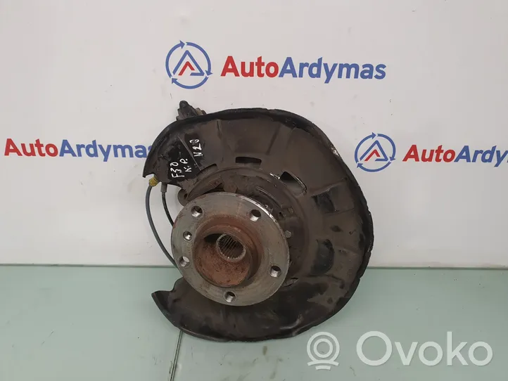 BMW 3 F30 F35 F31 Pivot de moyeu arrière 6792522