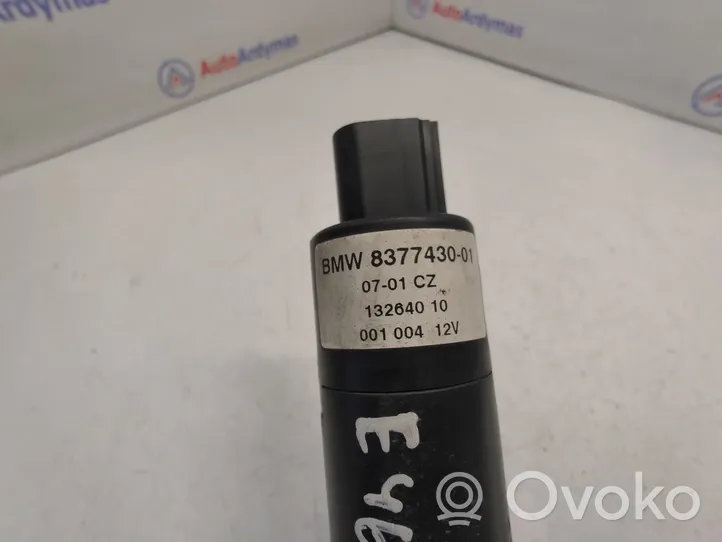 BMW 3 E46 Headlight washer pump 8377430