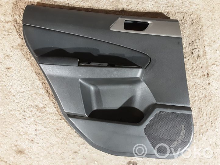 Subaru Forester SH Rivestimento del pannello della portiera posteriore 9P1114RLA417