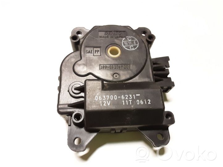 Toyota Land Cruiser (J100) Silniczek nagrzewnicy 0637006231