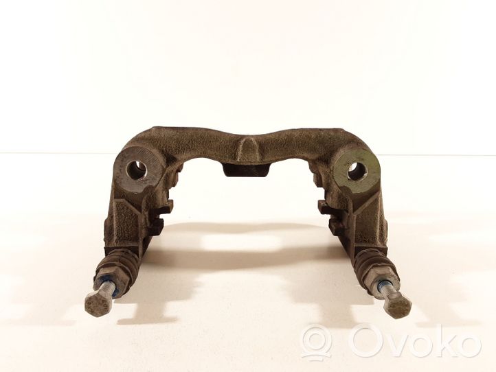 Mini Clubman F54 Supporto della pinza del freno anteriore 49044B