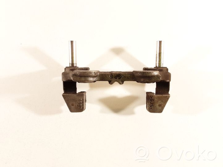 Mini Clubman F54 Supporto della pinza del freno posteriore 