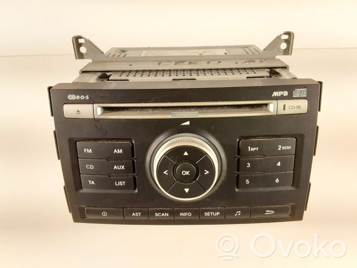 KIA Ceed Radio/CD/DVD/GPS-pääyksikkö 961601H000