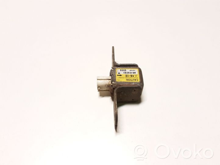 Mitsubishi Pajero Gaisa spilvenu trieciensensors MR409363