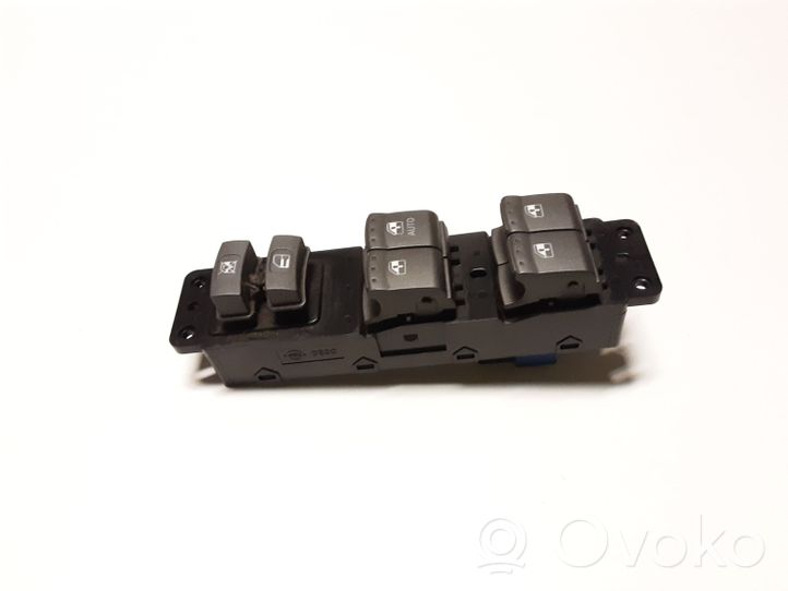 SsangYong Kyron Electric window control switch 202005530