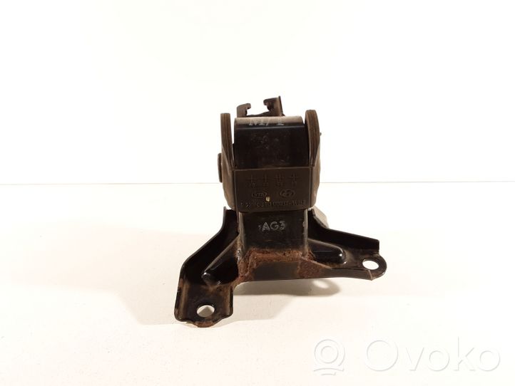 KIA Sportage Supporto della scatola del cambio 218322E000