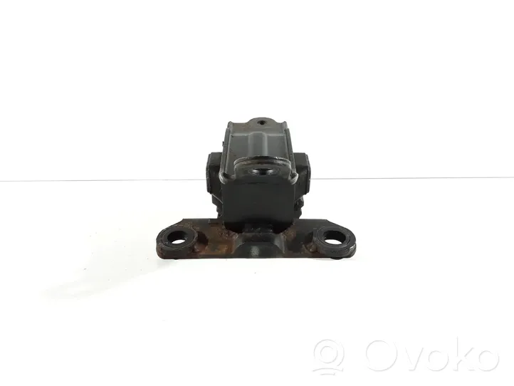 Mazda CX-3 Supporto della scatola del cambio D09T39070