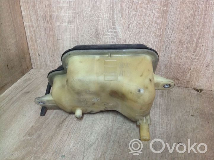 Honda CR-V Coolant expansion tank/reservoir 