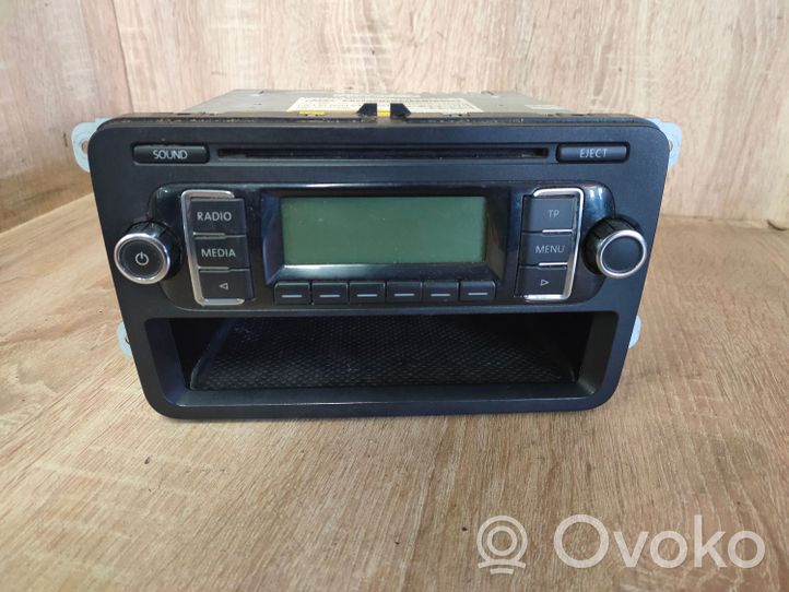 Volkswagen Touran I Radio / CD-Player / DVD-Player / Navigation 