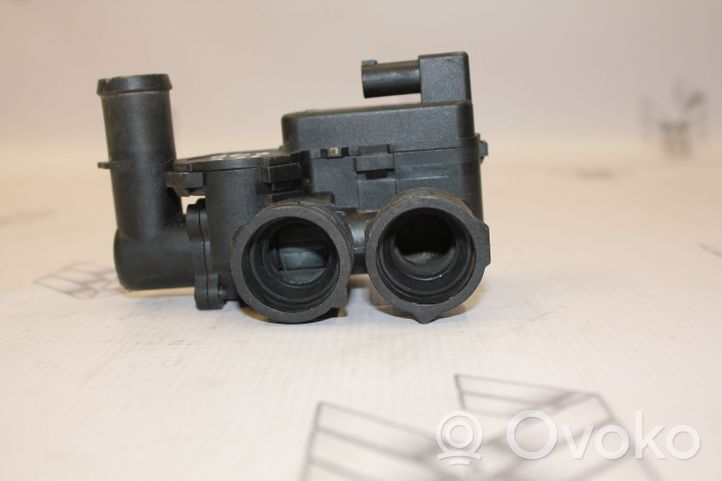 Mercedes-Benz E W211 Riscaldatore liquido di raffreddamento A2118320584