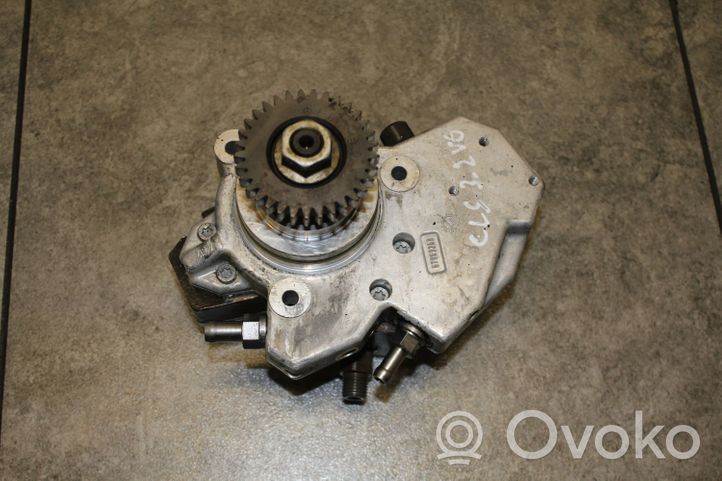 Mercedes-Benz CLS C219 Mekaaninen polttoainepumppu A6420700501