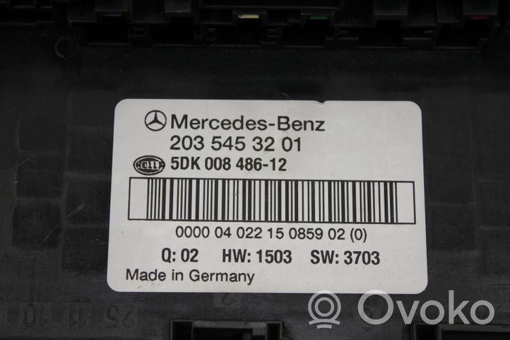 Mercedes-Benz CLC CL203 Skrzynka bezpieczników / Komplet 2035453201