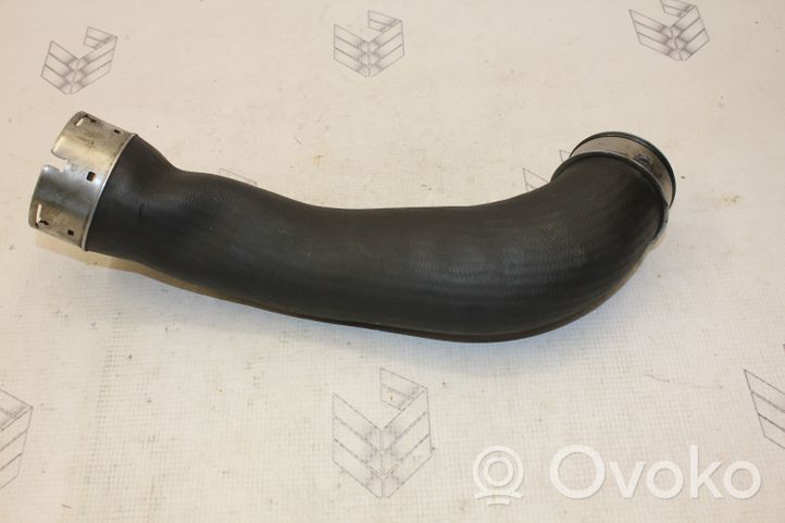 Mercedes-Benz GL X166 Tube d'admission de tuyau de refroidisseur intermédiaire A1665280182