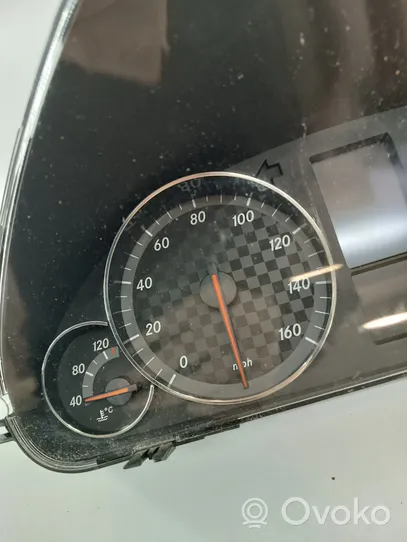 Mercedes-Benz CLC CL203 Geschwindigkeitsmesser Cockpit 2035407748