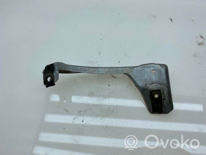 Subaru Legacy Staffa angolare del supporto di montaggio del paraurti 57707AG38A