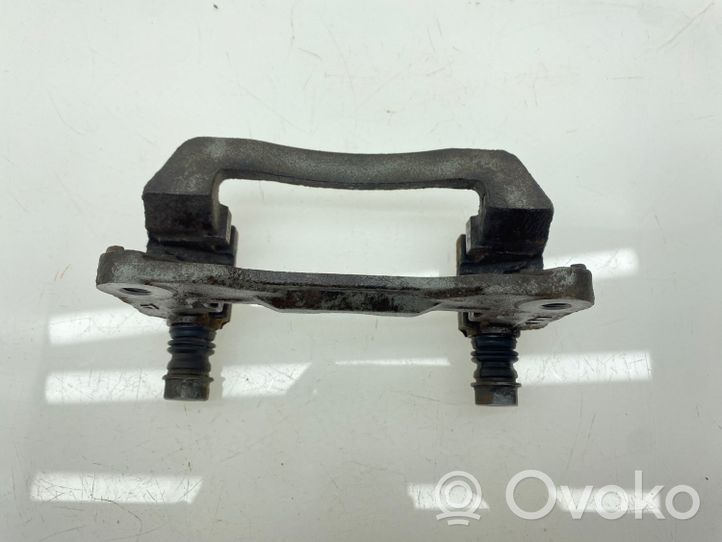 Subaru Legacy Supporto della pinza del freno posteriore 26625AG030