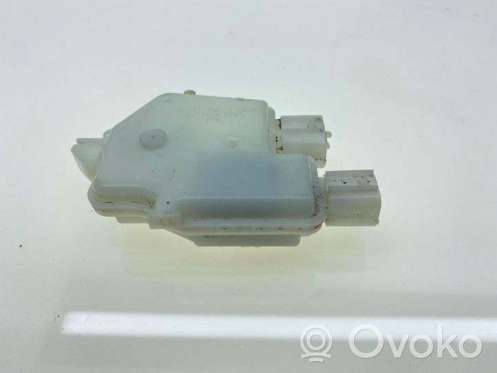 Subaru Legacy Motorino della chiusura centralizzata 61100AG00A