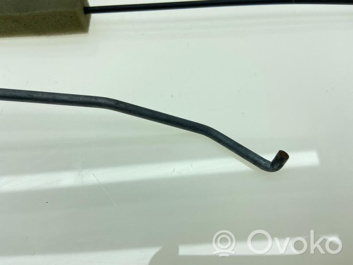 Subaru Legacy Línea de cable puerta delantera 61034AG00C