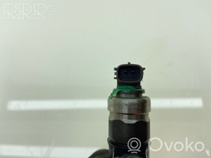 Subaru XV I Injecteur de carburant 16613AA020