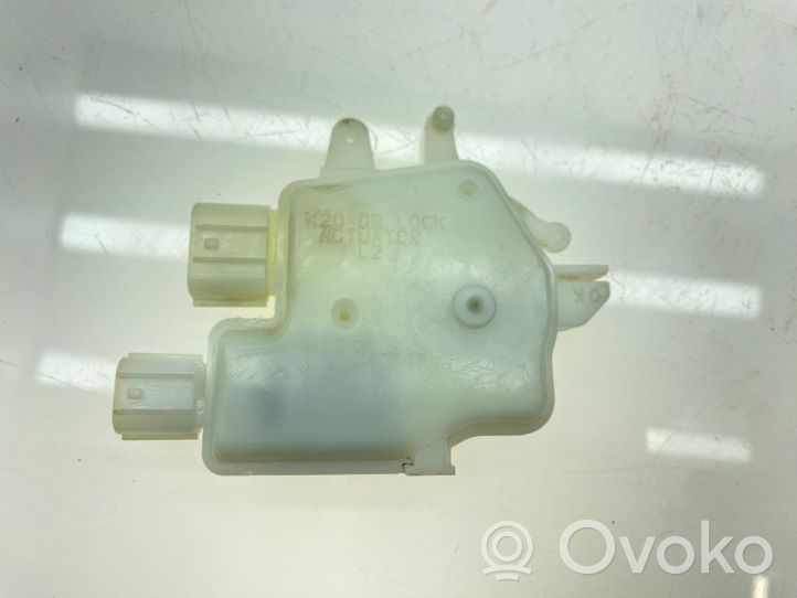 Subaru Legacy Motorino della chiusura centralizzata 61100AG01A