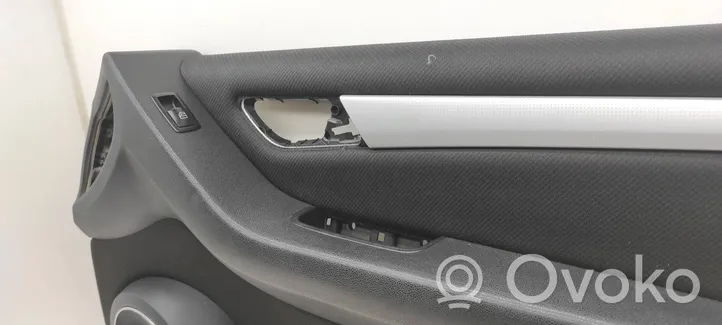 Mercedes-Benz A W169 Rivestimento del pannello della portiera anteriore A1697201670