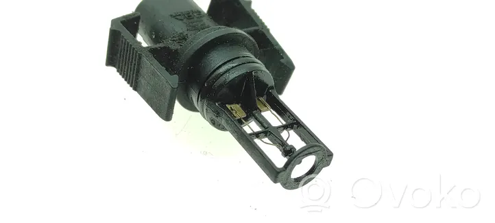 Mercedes-Benz A W169 Sensor de temperatura de la toma de aire 0005422818