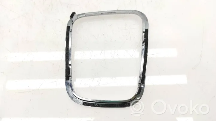 Subaru Legacy Rivestimento in plastica cornice della leva del cambio 