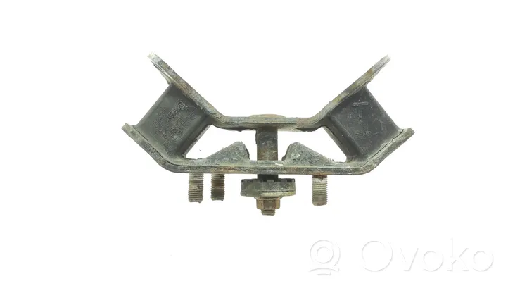 Subaru Legacy Supporto della scatola del cambio 41022AE120