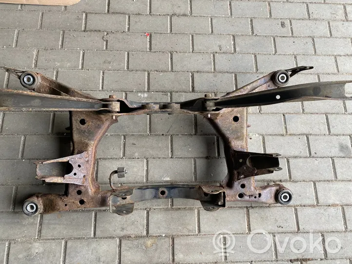 Subaru Outback Sottotelaio posteriore 