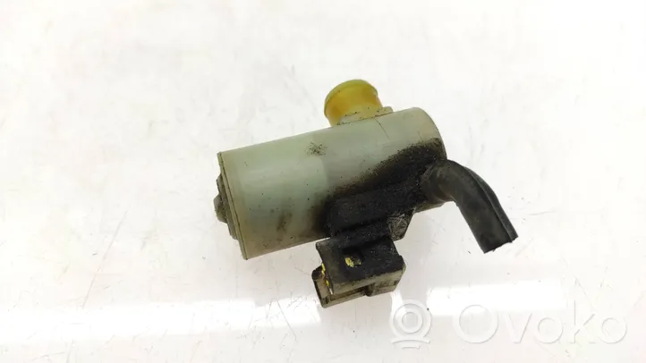 Subaru Outback Windscreen/windshield washer pump 