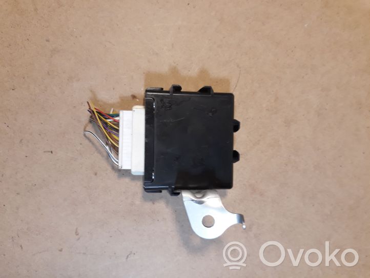 Toyota RAV 4 (XA40) Modulo luce LCM 8996042031