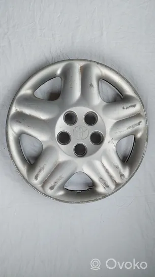 Toyota Avensis T220 R15 wheel hub/cap/trim 4260205080