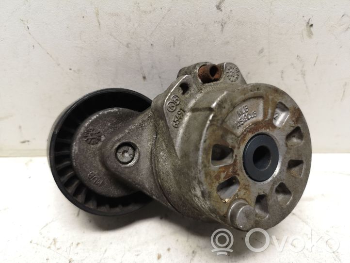 Opel Astra J Generatoriaus diržo įtempėjas 55574238