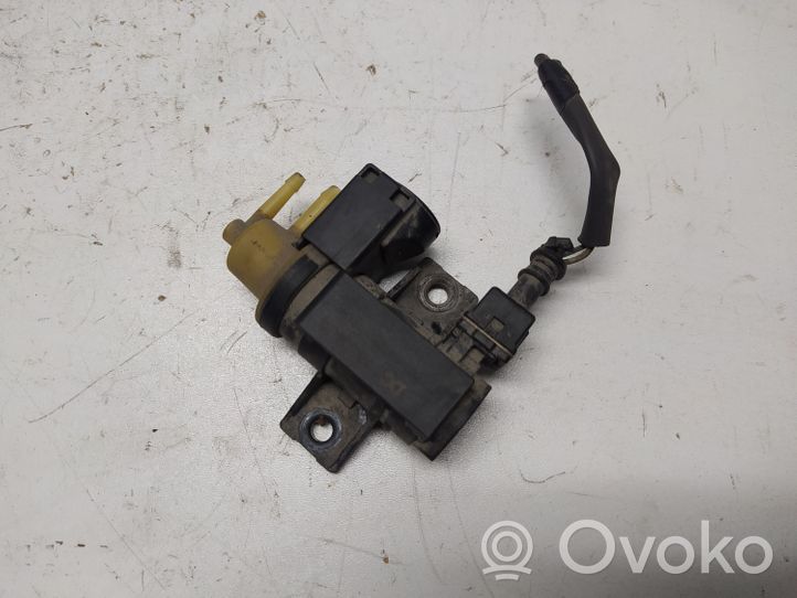 Renault Clio IV Turboahtimen magneettiventtiili 8200790180