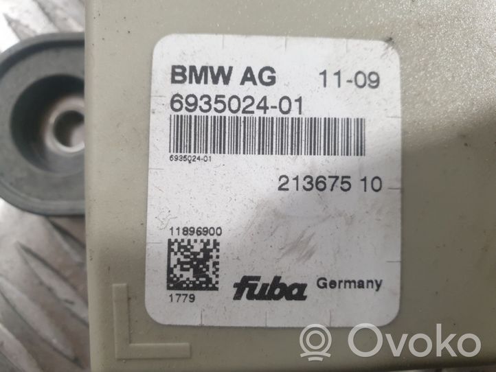 BMW 5 E60 E61 Amplificateur d'antenne 6935024